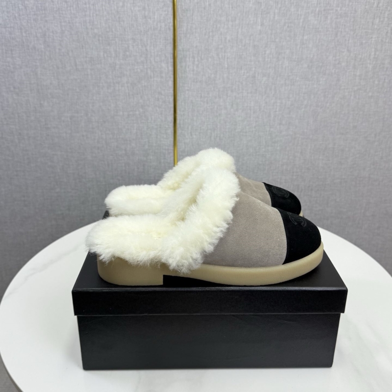 Ch**el slippers